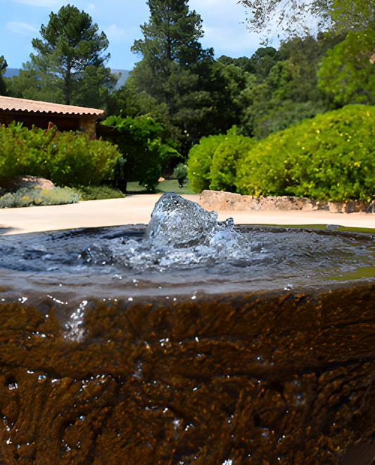 A water feature without any white scale accumulation