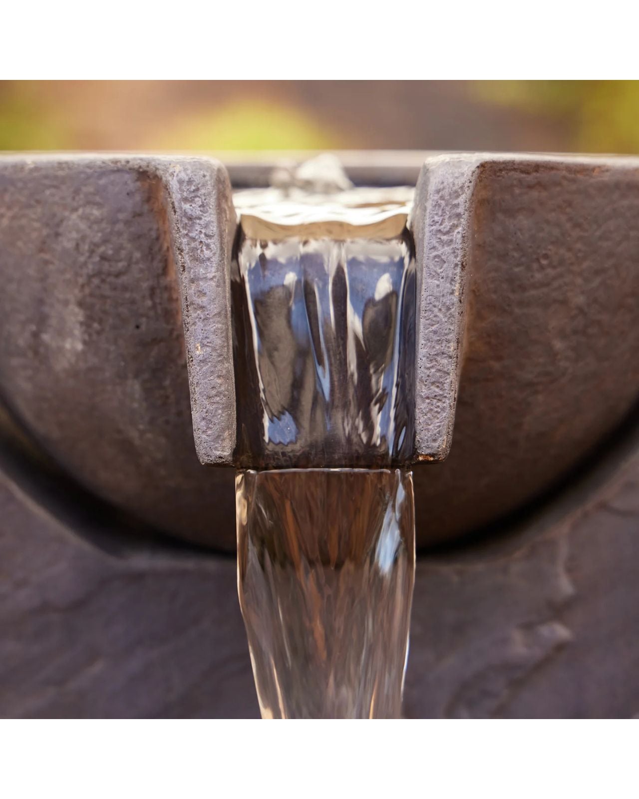 Vasefall - Bowls Wall Modern Water Feature