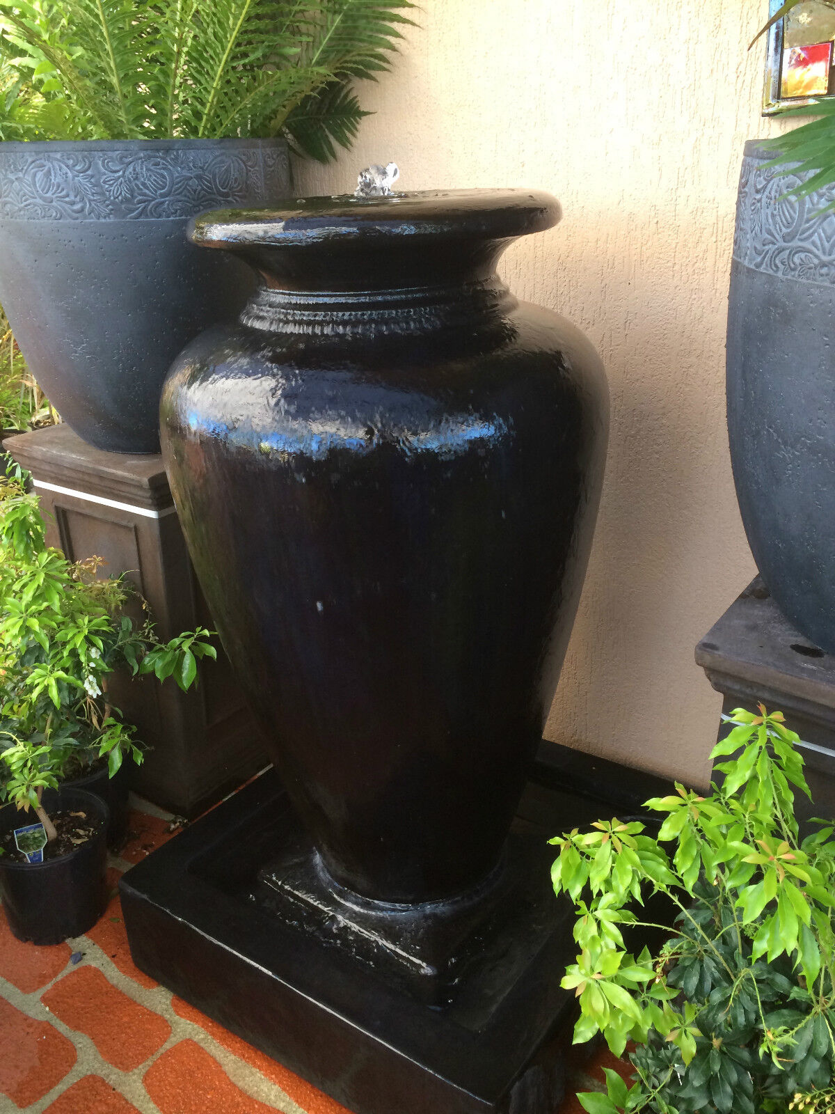 Infinity - Modern Cascading Urn Water Feature