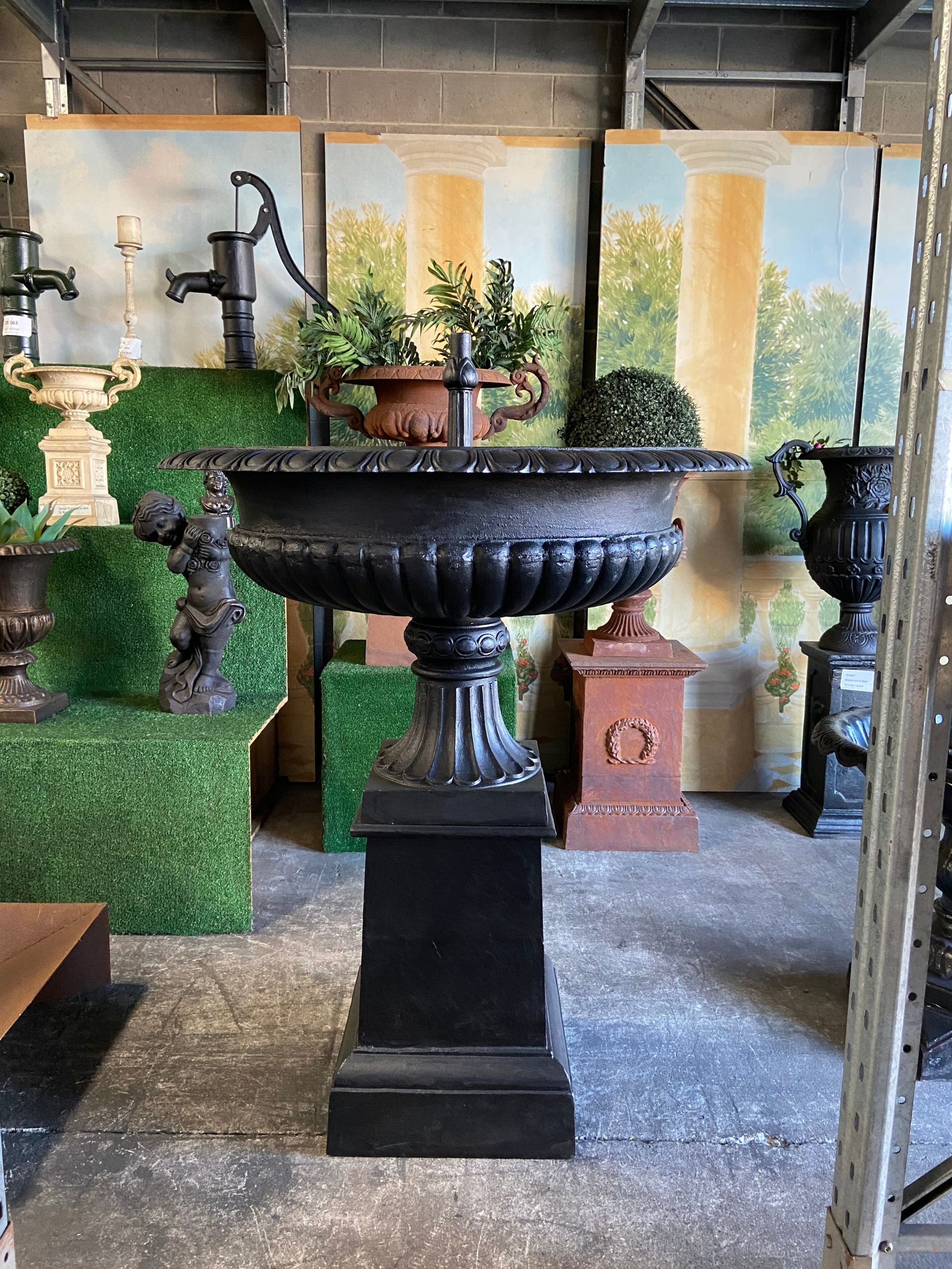 Aquaedge - Cast Iron Urn Water Feature