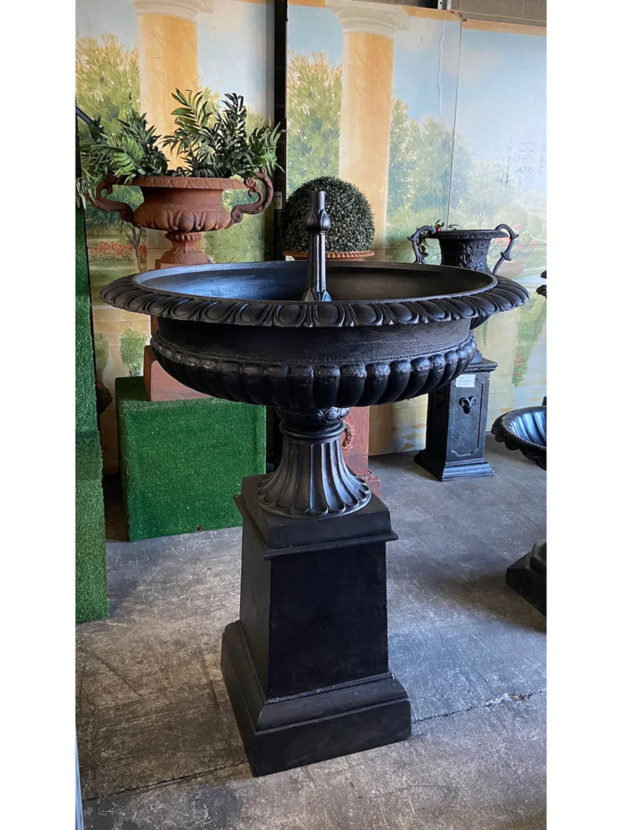 Aquaedge - Cast Iron Urn Water Feature